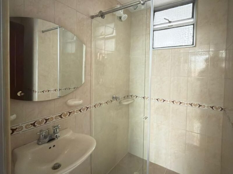 ¡CASA EN FUSAGASUGÁ 4 HABITACIONES CON BAÑO PRIVADO + PARQUEADERO AMPLIO! 🚗🏍️📈