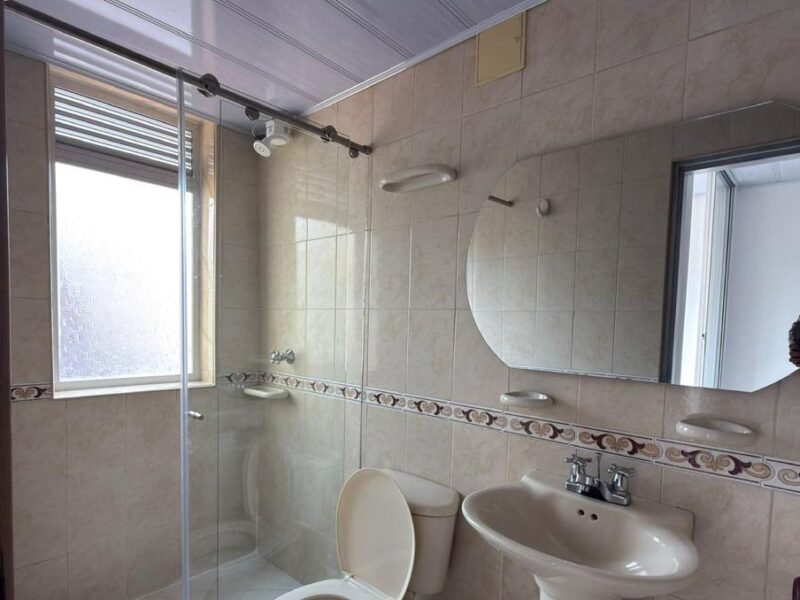 ¡CASA EN FUSAGASUGÁ 4 HABITACIONES CON BAÑO PRIVADO + PARQUEADERO AMPLIO! 🚗🏍️📈